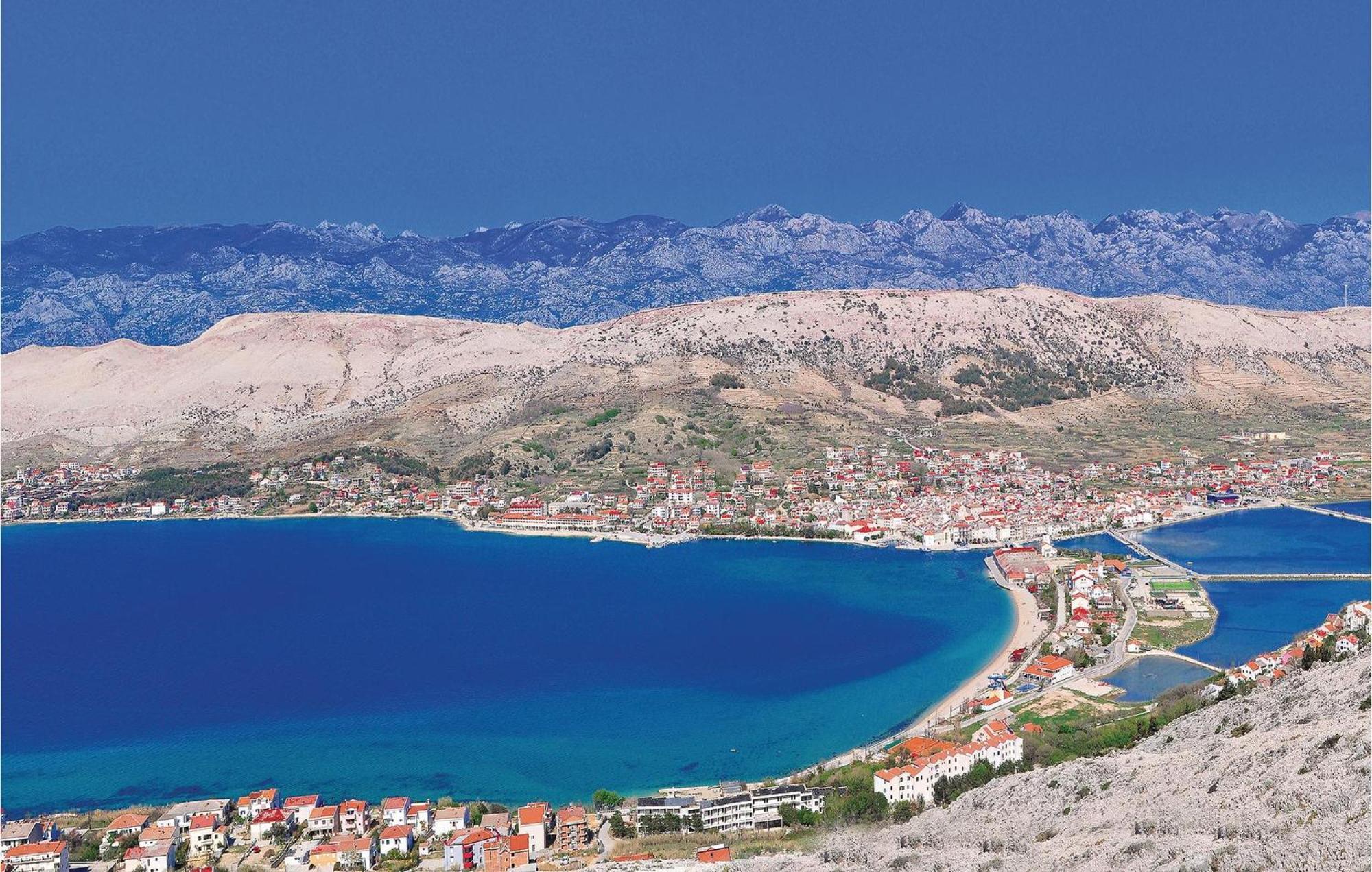 2 Bedroom Awesome Apartment In Pag Pag Town Kültér fotó