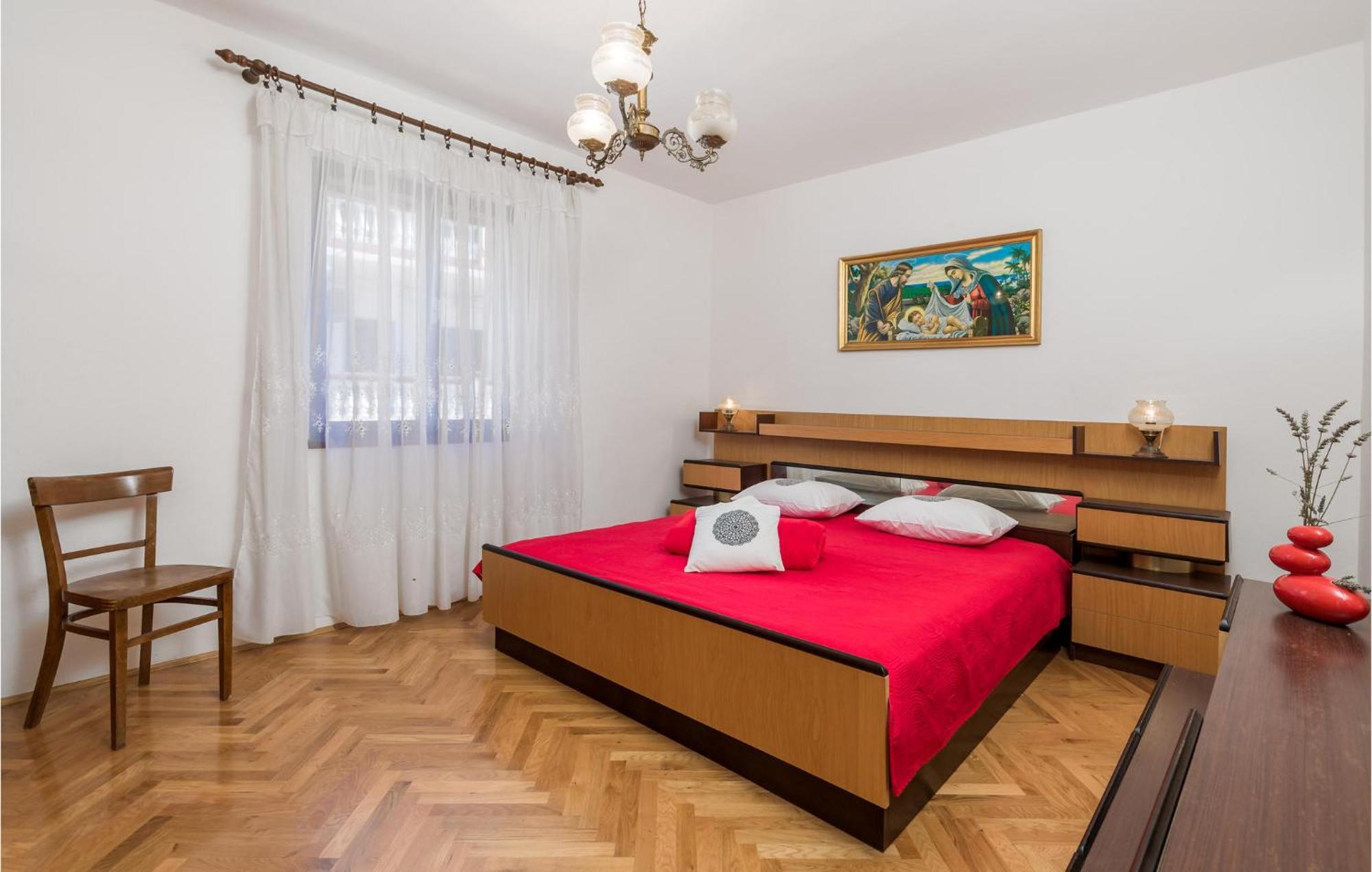 2 Bedroom Awesome Apartment In Pag Pag Town Kültér fotó